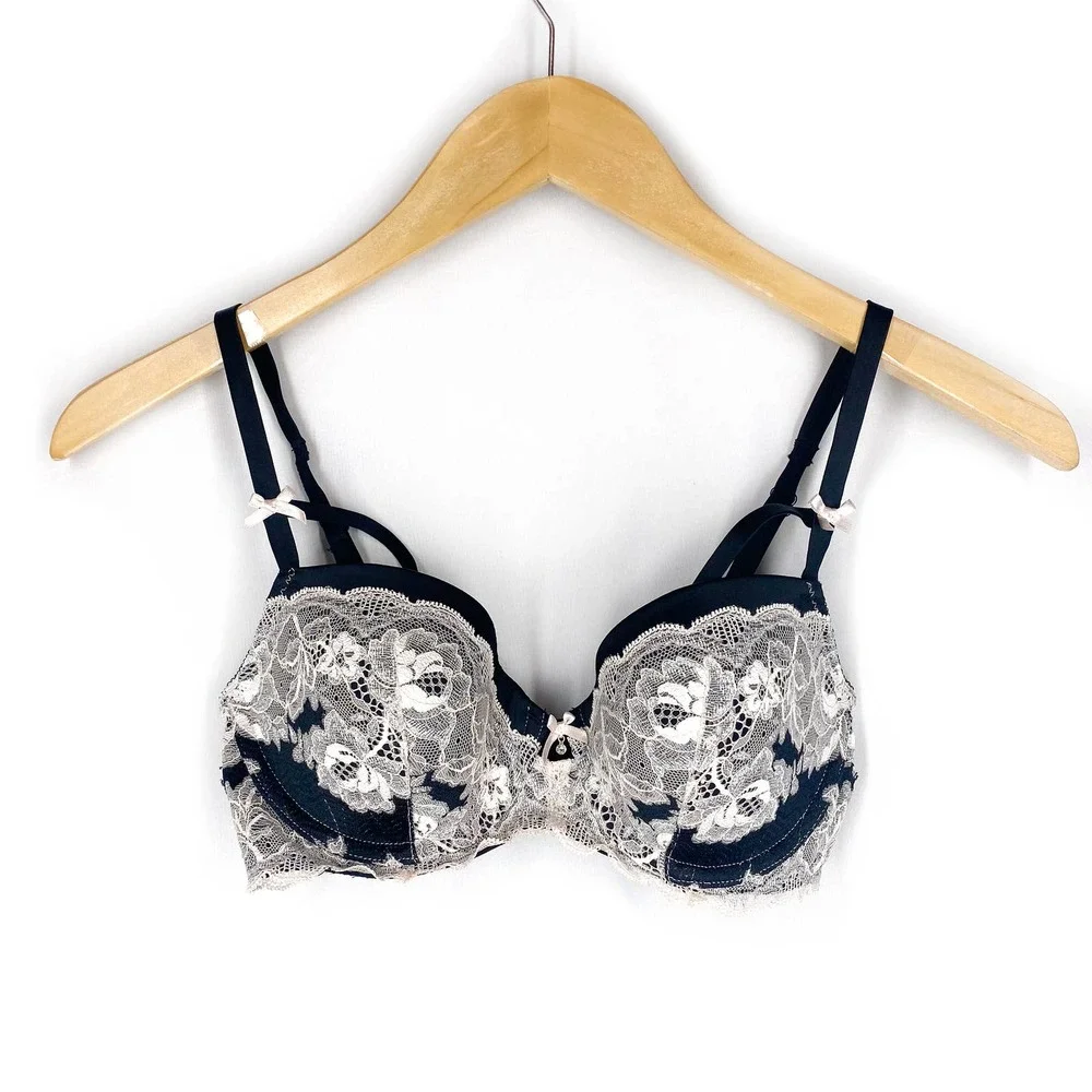 Victoria's Secret Dream Angels Lined Demi Bra Black White Lace Strappy 32D